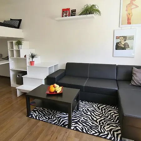 Flat No.14 Kristanova Apartman Prága