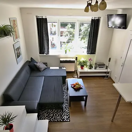 Flat No.14 Kristanova *